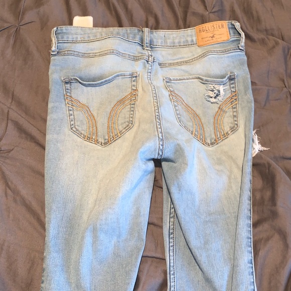 Ripped jeans - Picture 3 of 3